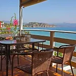 Poseidon 4* Toló