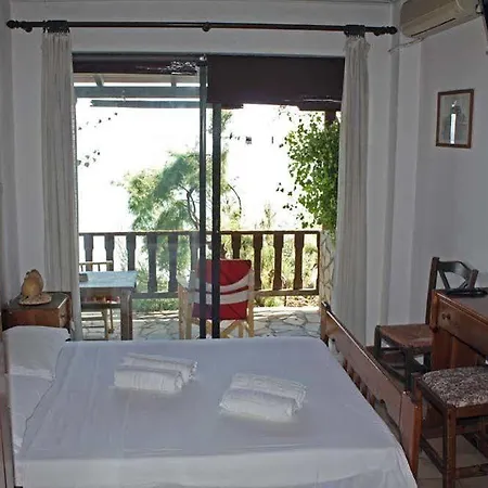 Aparthotel Poseidon 2*