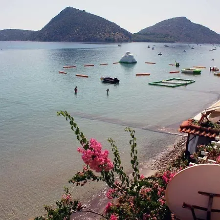 Aparthotel Poseidon 2*